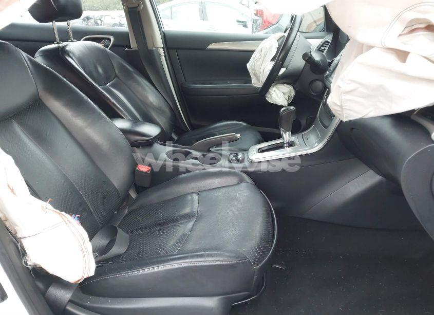 Photo 5 of 2015 Nissan Sentra SR (VIN 3N1AB7AP7FY364758)