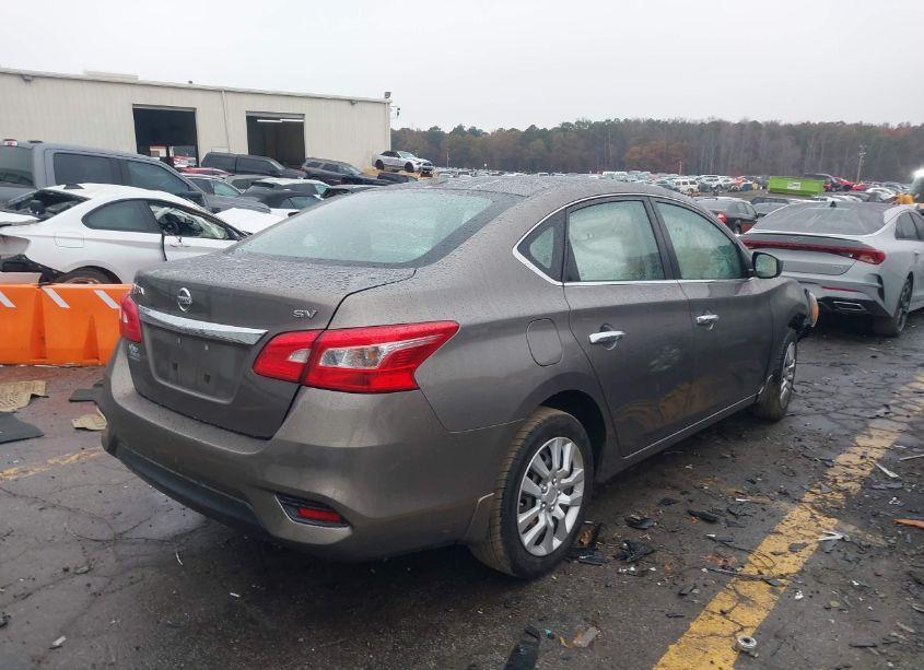 Photo 4 of 2016 Nissan Sentra SV (VIN 3N1AB7AP7GL647773)