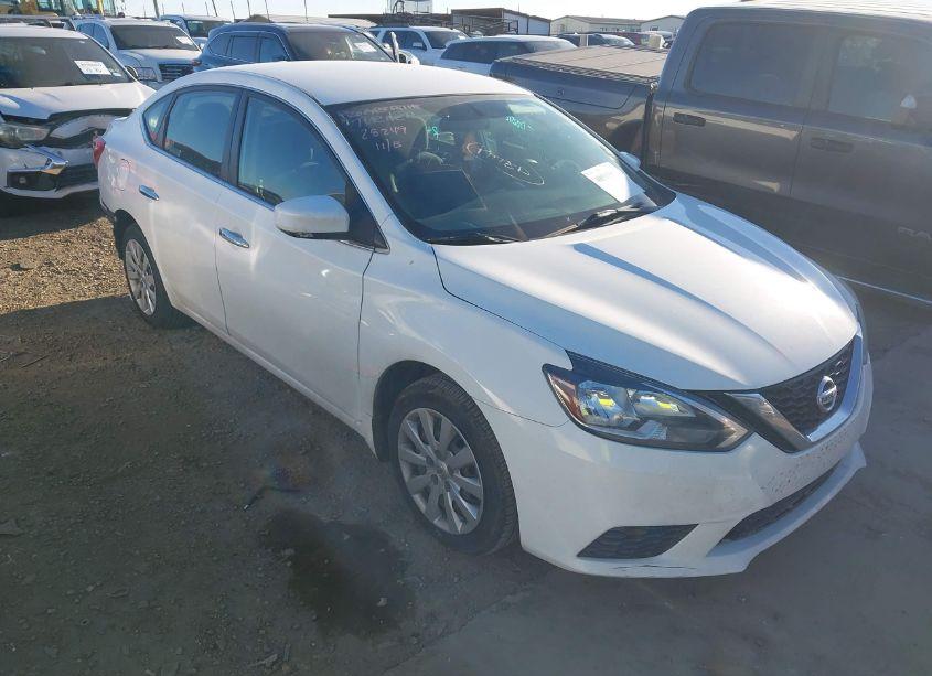 2016 Nissan Sentra SV (VIN 3N1AB7AP7GL658756) main photo
