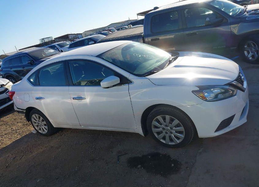 Photo 13 of 2016 Nissan Sentra SV (VIN 3N1AB7AP7GL658756)