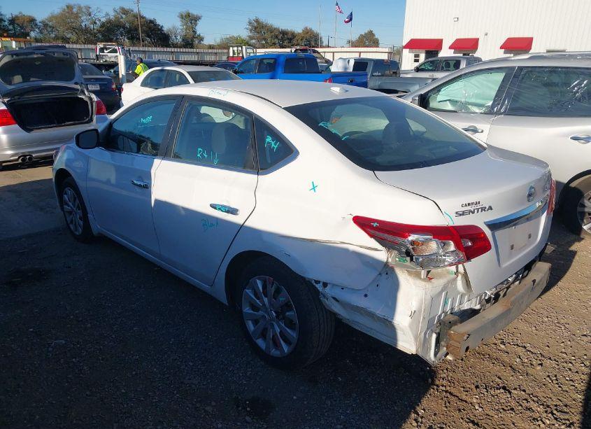 Photo 3 of 2016 Nissan Sentra SV (VIN 3N1AB7AP7GL658756)