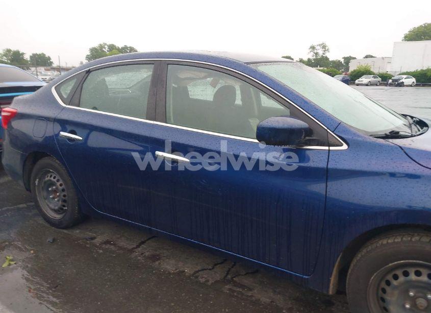 Photo 13 of 2016 Nissan Sentra SV (VIN 3N1AB7AP7GL668977)