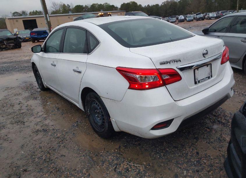 Photo 3 of 2016 Nissan Sentra SV (VIN 3N1AB7AP7GL670311)