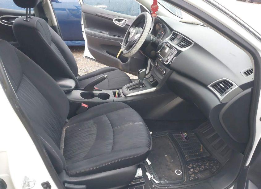 Photo 5 of 2016 Nissan Sentra SV (VIN 3N1AB7AP7GL670311)