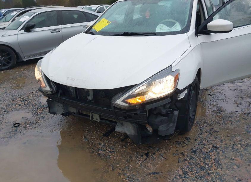 Photo 6 of 2016 Nissan Sentra SV (VIN 3N1AB7AP7GL670311)