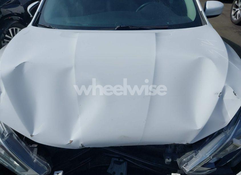 Photo 10 of 2016 Nissan Sentra SV (VIN 3N1AB7AP7GL671328)