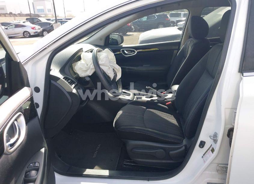 Photo 5 of 2016 Nissan Sentra SV (VIN 3N1AB7AP7GL671328)