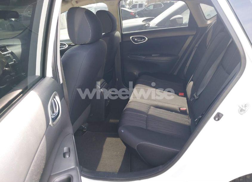 Photo 8 of 2016 Nissan Sentra SV (VIN 3N1AB7AP7GL671328)