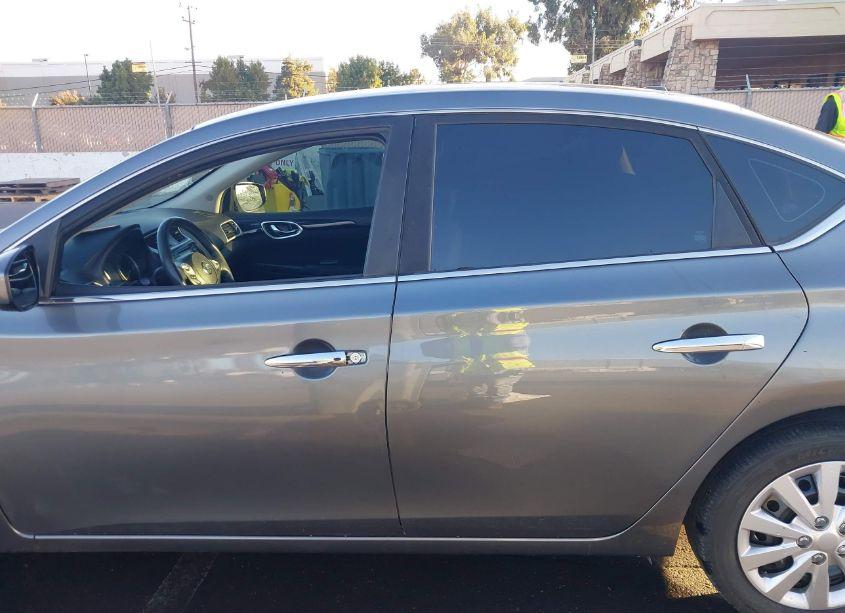 Photo 14 of 2016 Nissan Sentra SV (VIN 3N1AB7AP7GL675945)