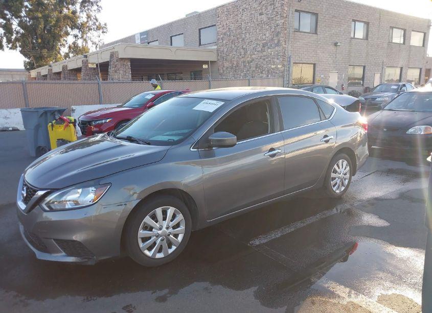 Photo 2 of 2016 Nissan Sentra SV (VIN 3N1AB7AP7GL675945)