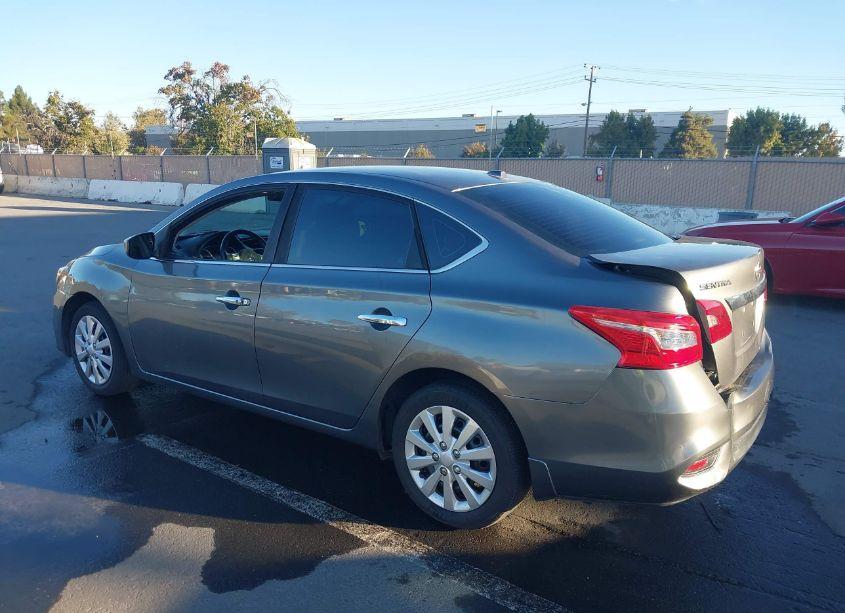 Photo 3 of 2016 Nissan Sentra SV (VIN 3N1AB7AP7GL675945)