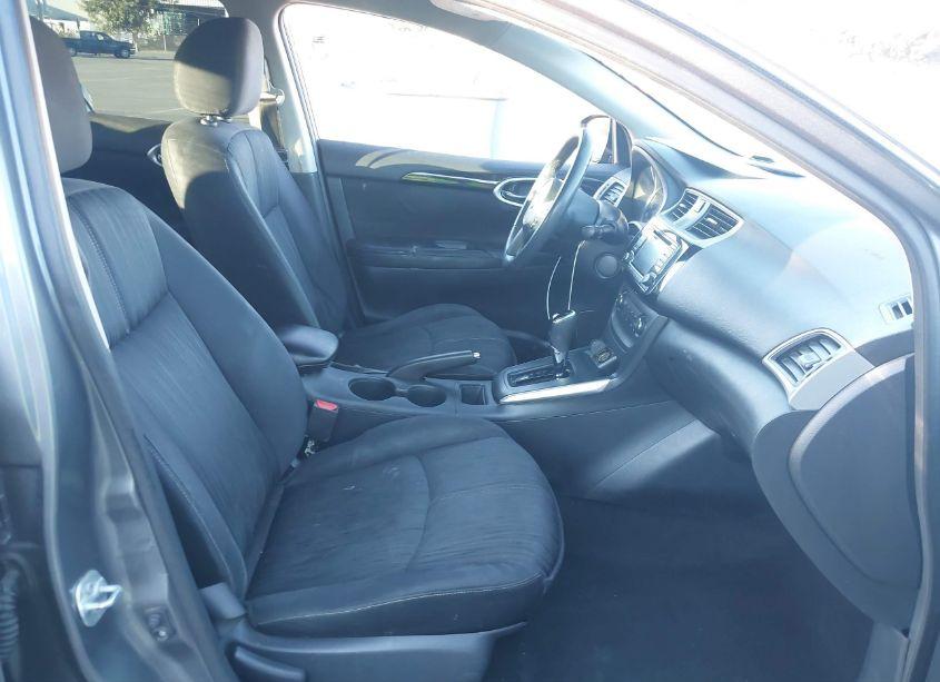 Photo 5 of 2016 Nissan Sentra SV (VIN 3N1AB7AP7GL675945)