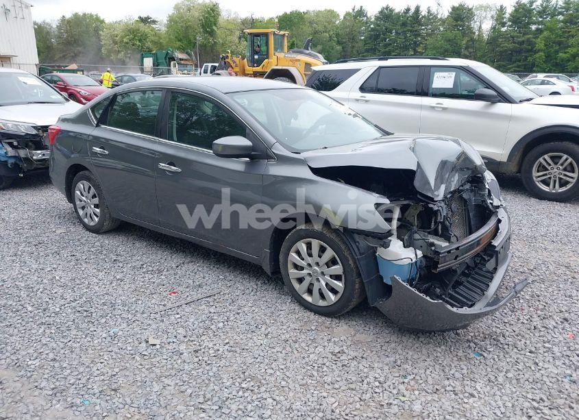 2016 Nissan Sentra SV (VIN 3N1AB7AP7GL676626) main photo
