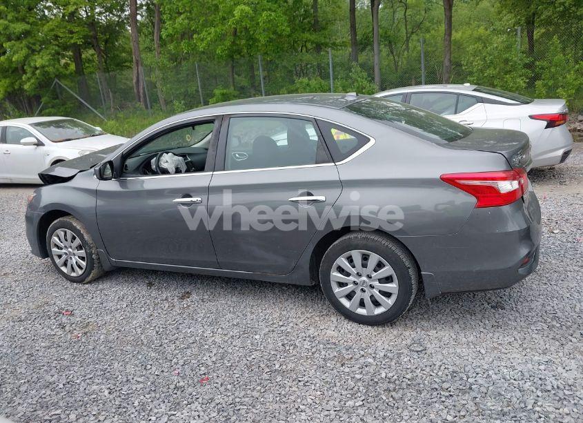 Photo 13 of 2016 Nissan Sentra SV (VIN 3N1AB7AP7GL676626)