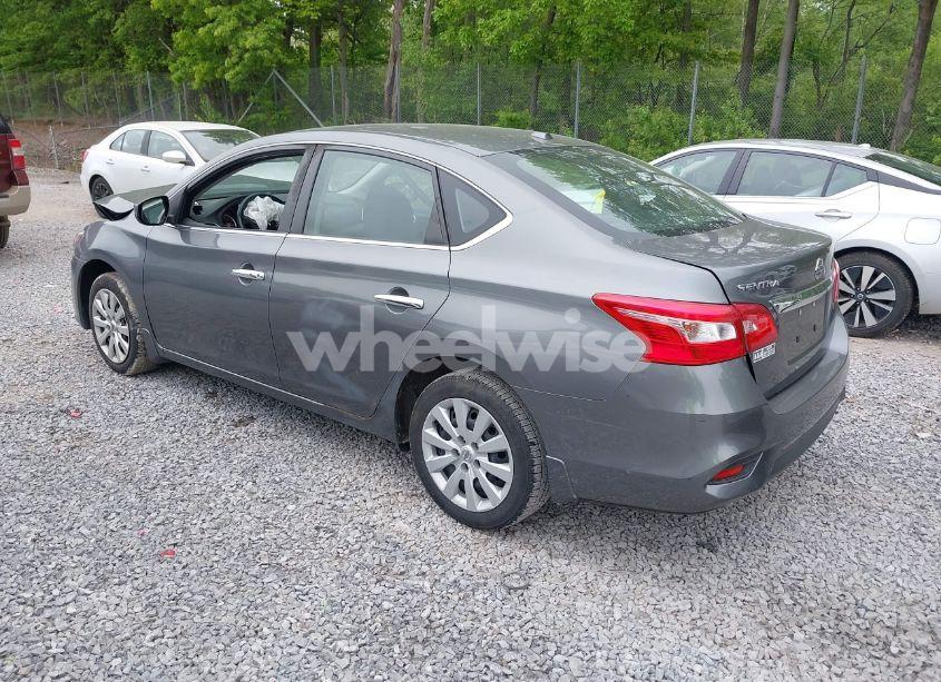 Photo 3 of 2016 Nissan Sentra SV (VIN 3N1AB7AP7GL676626)