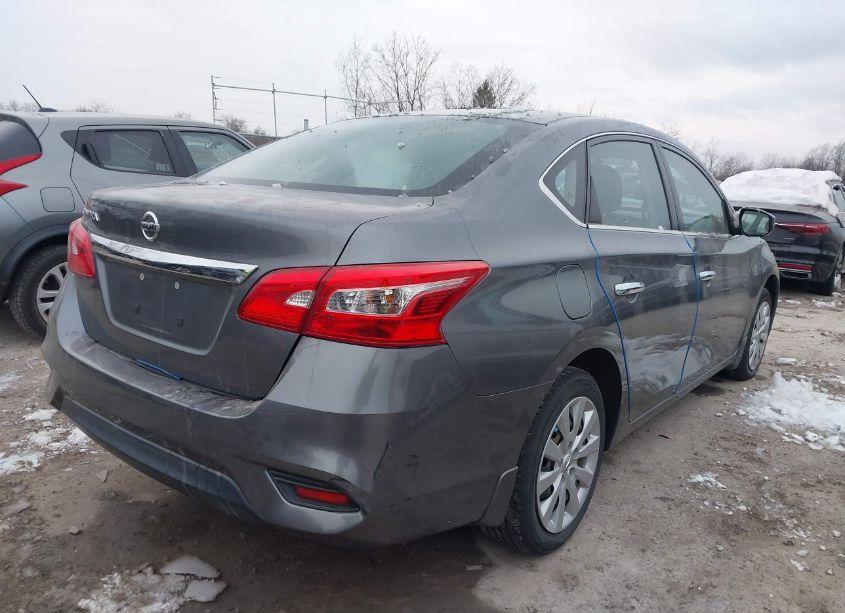 Photo 4 of 2016 Nissan Sentra S (VIN 3N1AB7AP7GL684063)