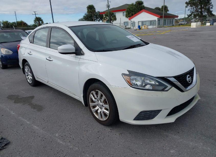 2016 Nissan Sentra SV (VIN 3N1AB7AP7GY218829) main photo