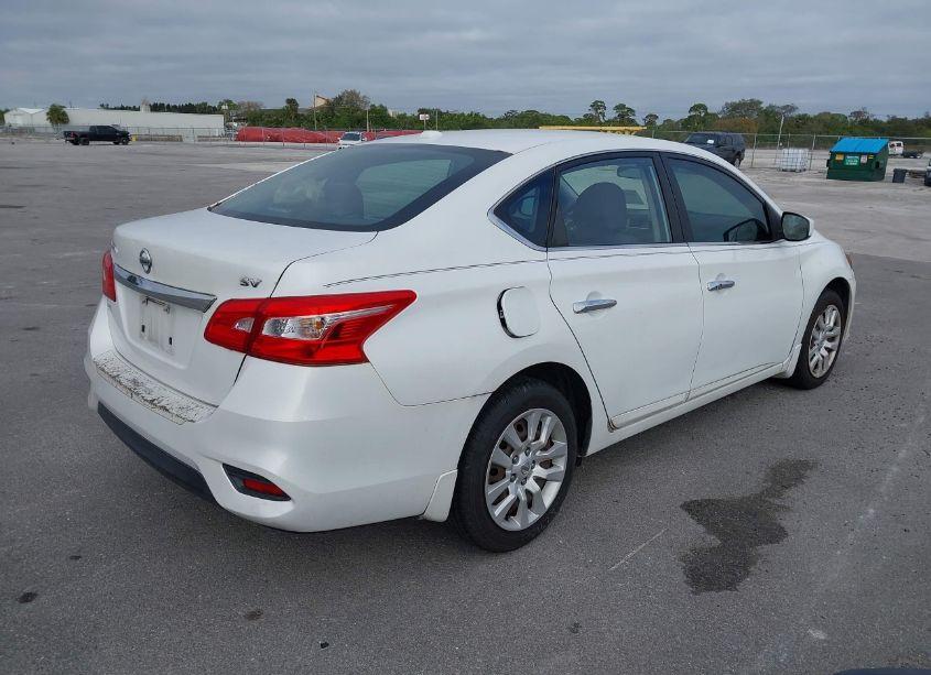 Photo 4 of 2016 Nissan Sentra SV (VIN 3N1AB7AP7GY218829)