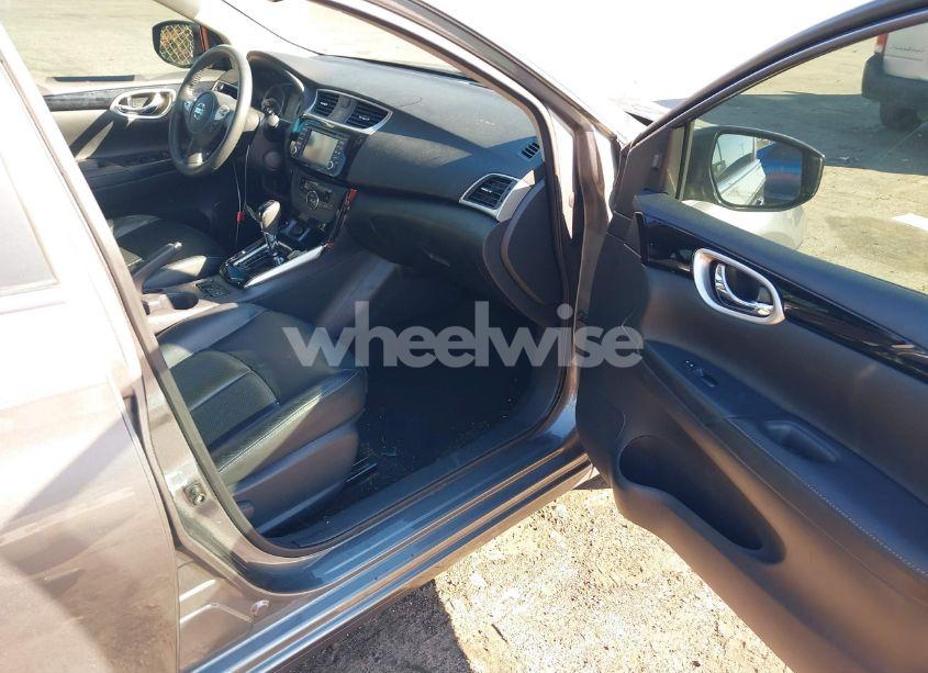 Photo 5 of 2016 Nissan Sentra SL (VIN 3N1AB7AP7GY239339)