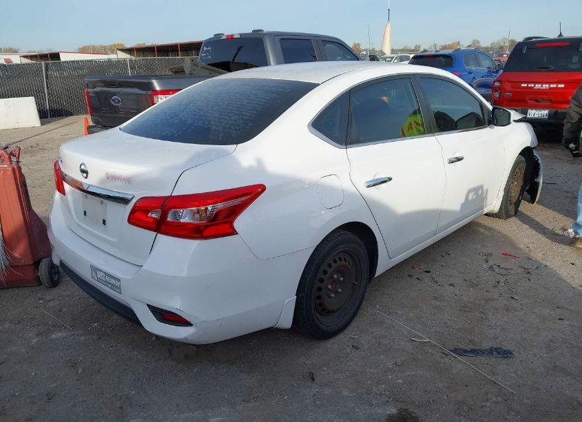 Photo 4 of 2016 Nissan Sentra S (VIN 3N1AB7AP7GY245173)