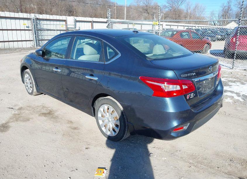 Photo 3 of 2016 Nissan Sentra SV (VIN 3N1AB7AP7GY251572)