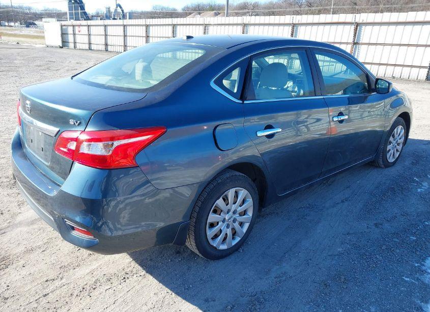 Photo 4 of 2016 Nissan Sentra SV (VIN 3N1AB7AP7GY251572)