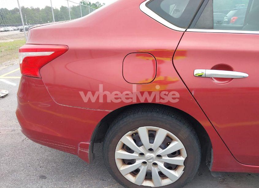 Photo 13 of 2016 Nissan Sentra SV (VIN 3N1AB7AP7GY252835)