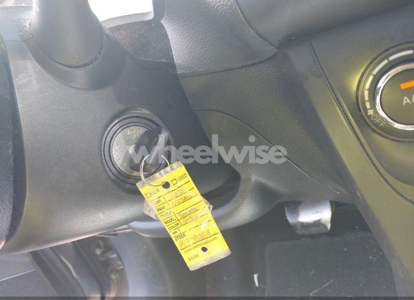 Photo 11 of 2016 Nissan Sentra S (VIN 3N1AB7AP7GY257761)