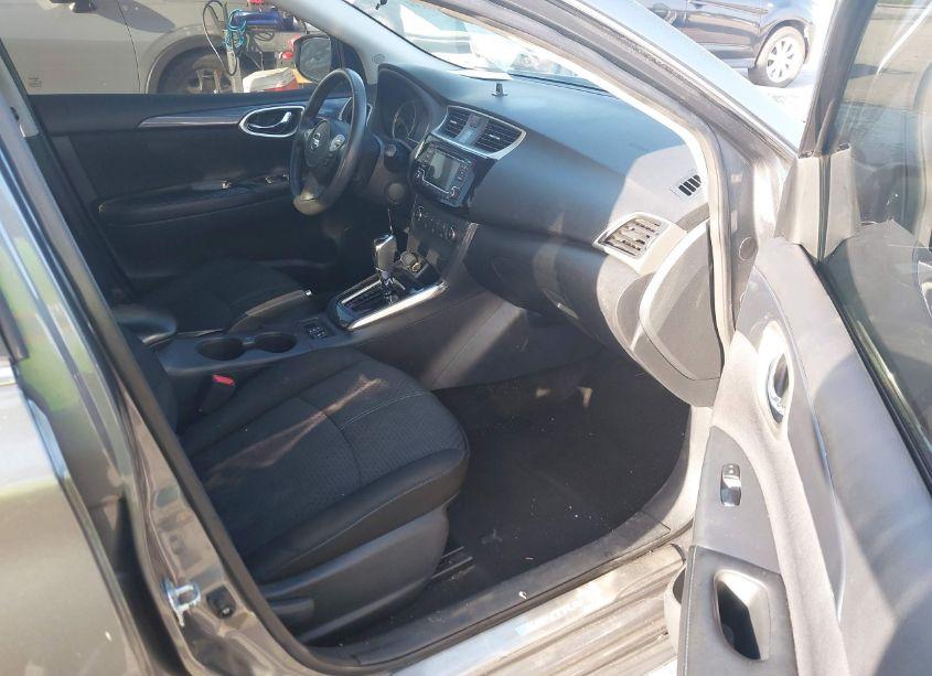 Photo 5 of 2016 Nissan Sentra SR (VIN 3N1AB7AP7GY258781)