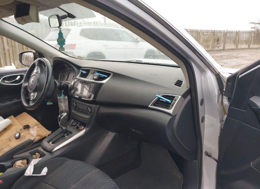 Photo 5 of 2016 Nissan Sentra SV (VIN 3N1AB7AP7GY273541)