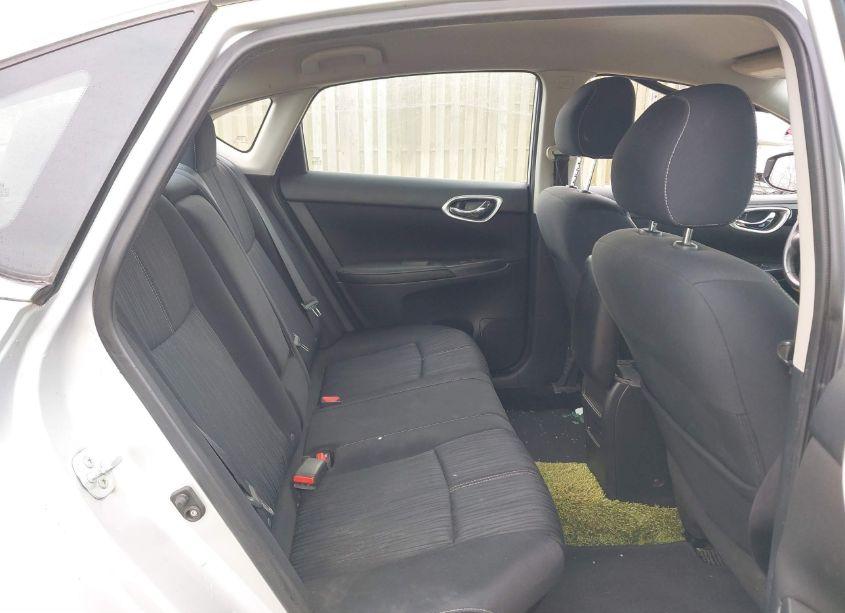 Photo 8 of 2016 Nissan Sentra SV (VIN 3N1AB7AP7GY273541)