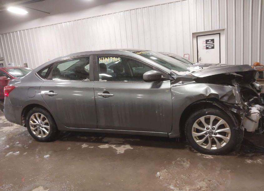 Photo 13 of 2016 Nissan Sentra SV (VIN 3N1AB7AP7GY279484)