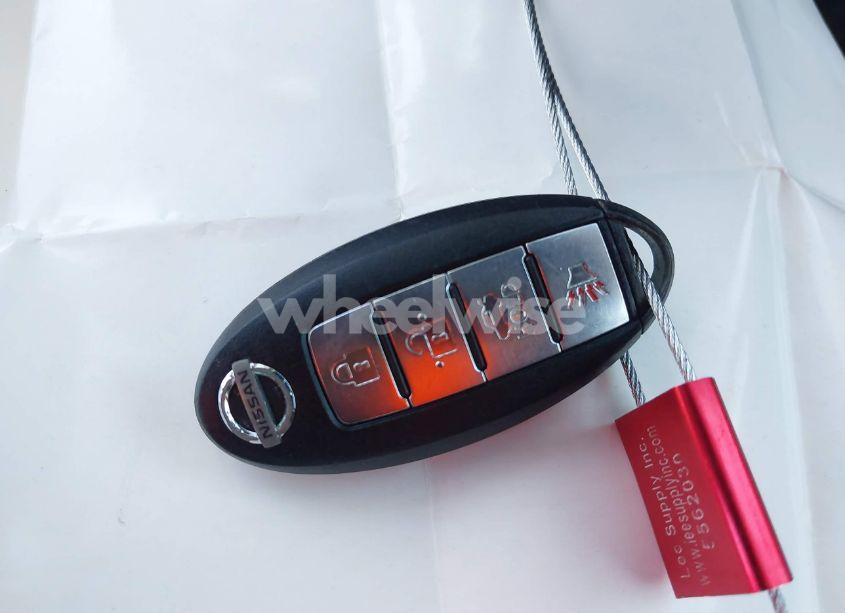 Photo 11 of 2016 Nissan Sentra SL (VIN 3N1AB7AP7GY294857)