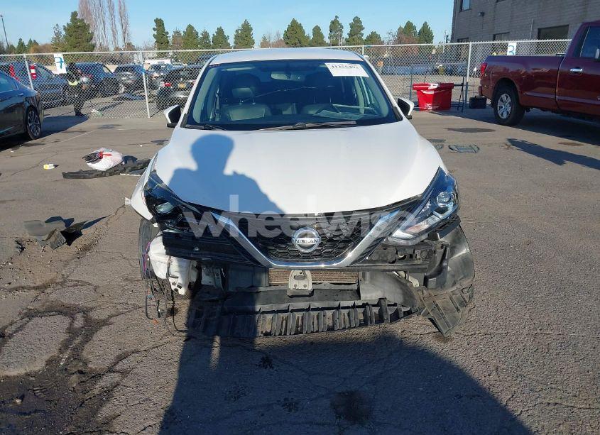 Photo 6 of 2016 Nissan Sentra SL (VIN 3N1AB7AP7GY294857)