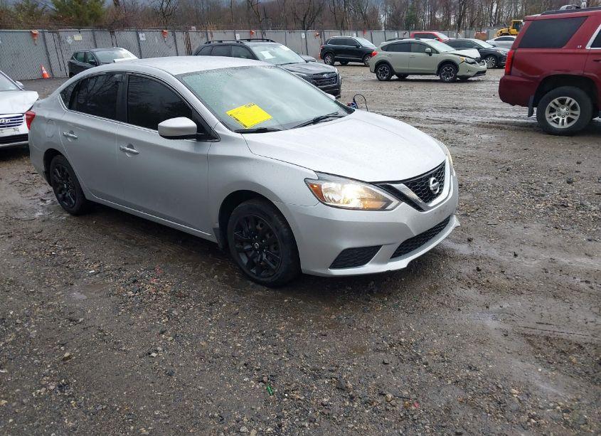 2016 Nissan Sentra SV (VIN 3N1AB7AP7GY316369) main photo
