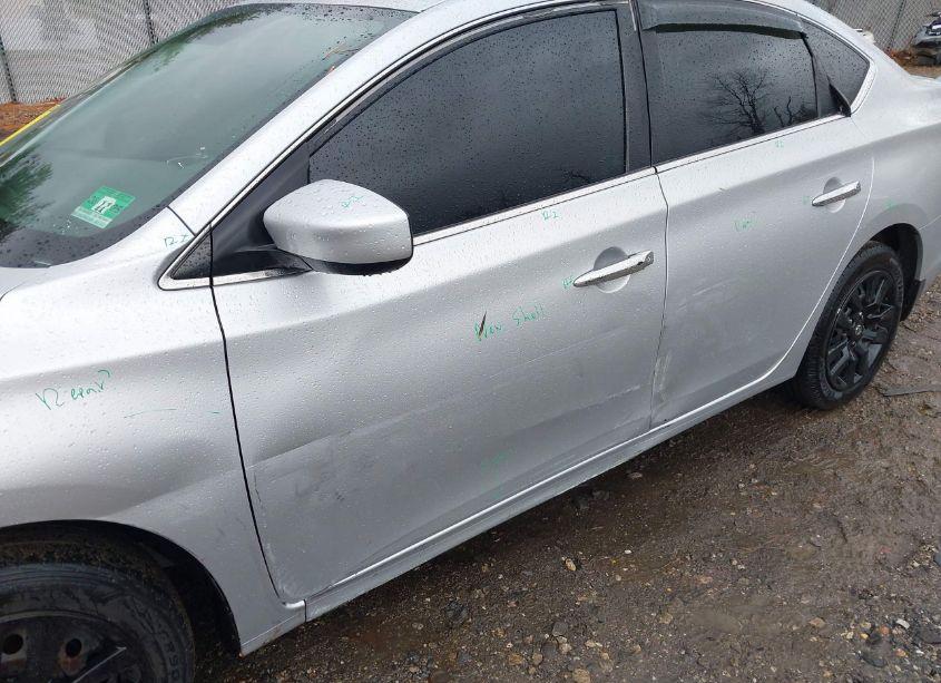 Photo 6 of 2016 Nissan Sentra SV (VIN 3N1AB7AP7GY316369)