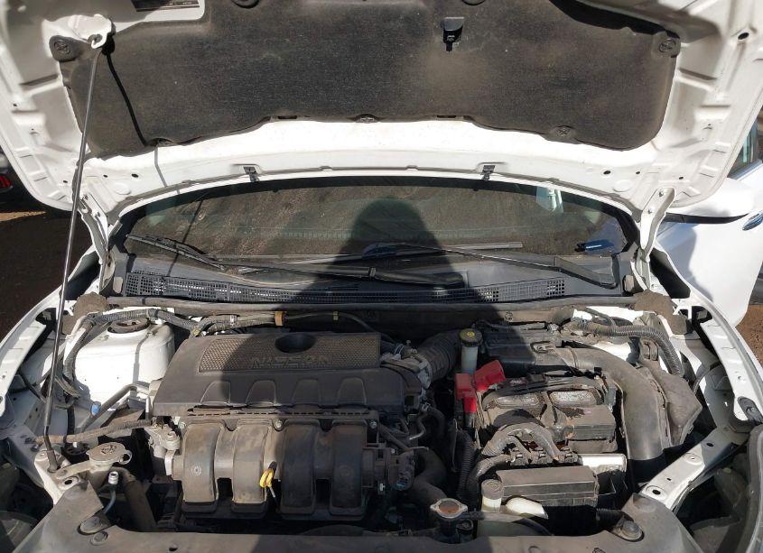 Photo 10 of 2016 Nissan Sentra SV (VIN 3N1AB7AP7GY323063)