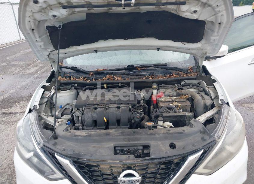 Photo 10 of 2017 Nissan Sentra SV (VIN 3N1AB7AP7HL669578)