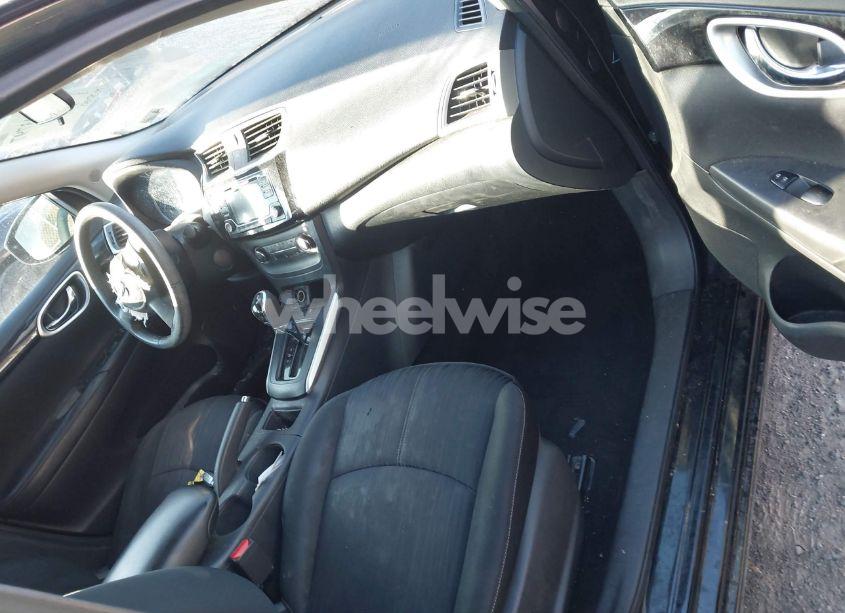 Photo 5 of 2017 Nissan Sentra SV (VIN 3N1AB7AP7HL670388)