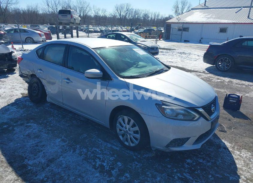 2017 Nissan Sentra SV (VIN 3N1AB7AP7HL706077) main photo