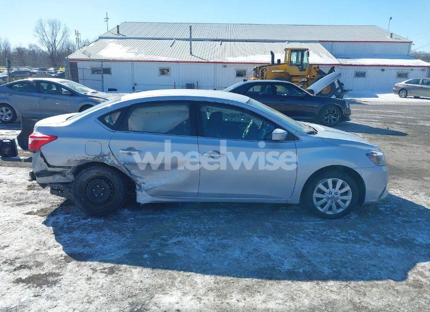 Photo 13 of 2017 Nissan Sentra SV (VIN 3N1AB7AP7HL706077)