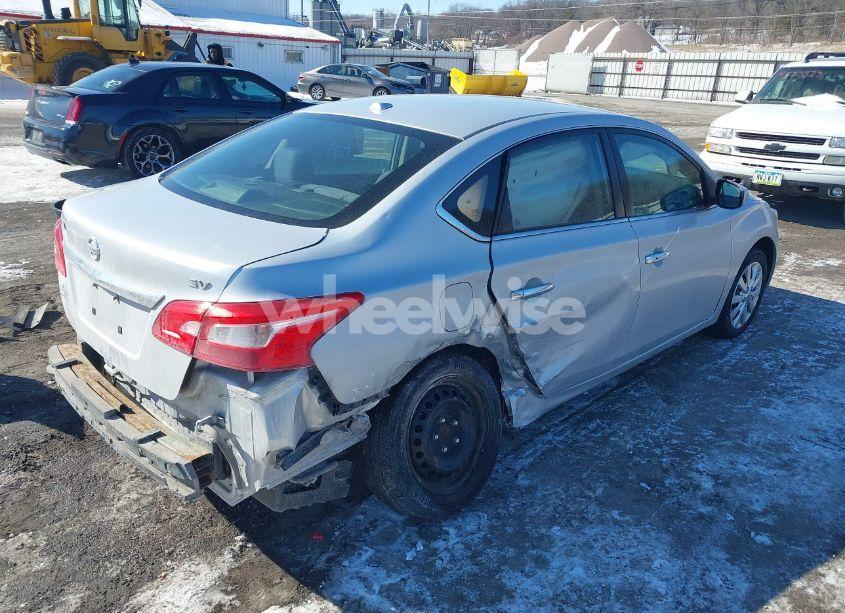 Photo 4 of 2017 Nissan Sentra SV (VIN 3N1AB7AP7HL706077)