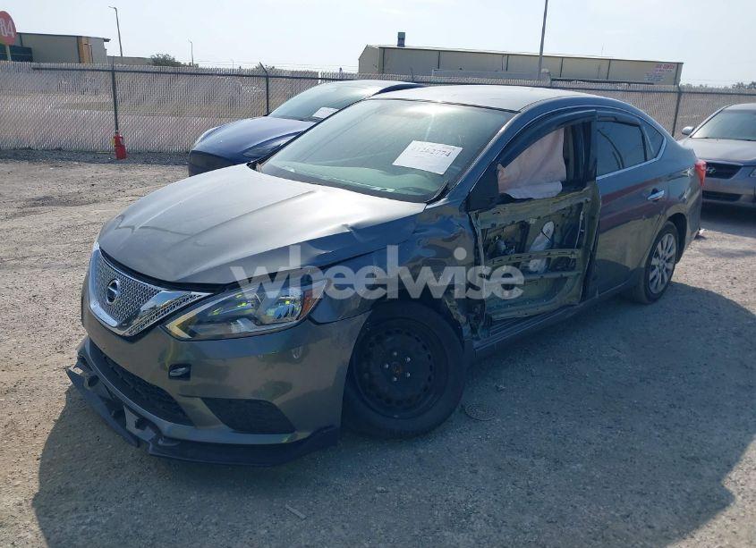 Photo 2 of 2017 Nissan Sentra SV (VIN 3N1AB7AP7HL712865)