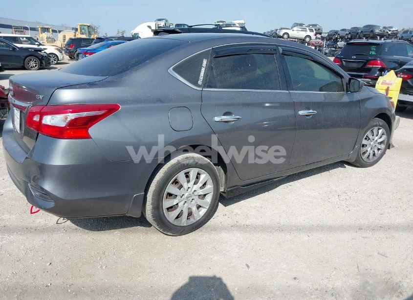 Photo 4 of 2017 Nissan Sentra SV (VIN 3N1AB7AP7HL712865)