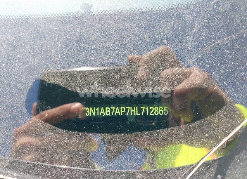 Photo 9 of 2017 Nissan Sentra SV (VIN 3N1AB7AP7HL712865)