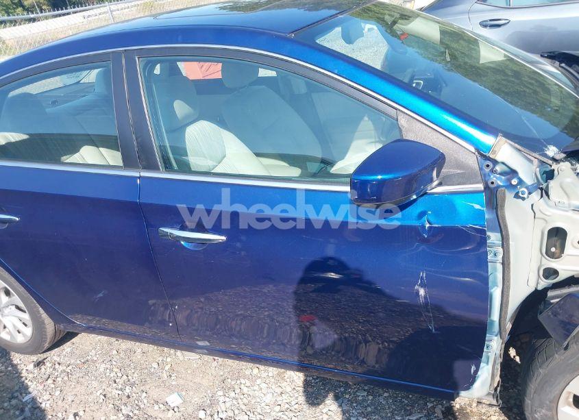 Photo 13 of 2017 Nissan Sentra SV (VIN 3N1AB7AP7HY208416)