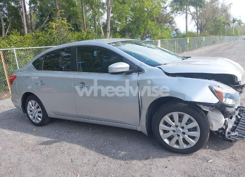 Photo 13 of 2017 Nissan Sentra SV (VIN 3N1AB7AP7HY213406)