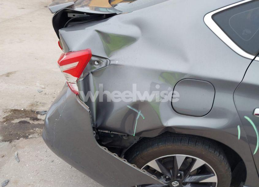 Photo 6 of 2017 Nissan Sentra SR (VIN 3N1AB7AP7HY218458)