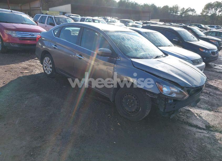 2017 Nissan Sentra S (VIN 3N1AB7AP7HY231369) main photo