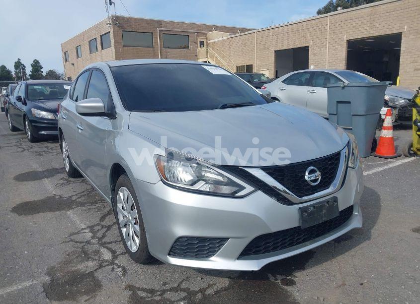 2017 Nissan Sentra S (VIN 3N1AB7AP7HY233574) main photo